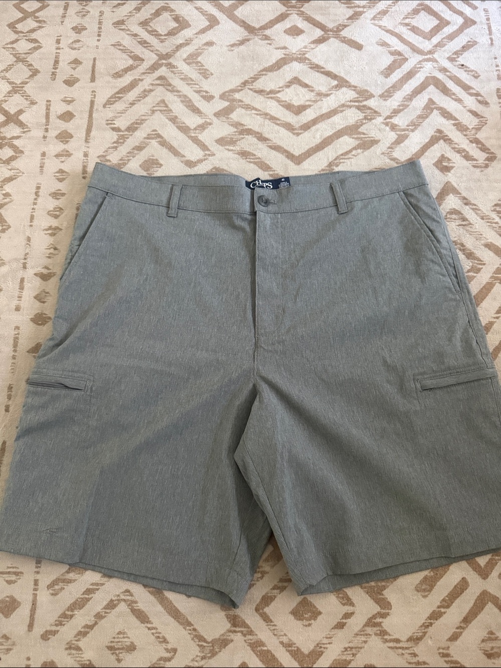 Chaps Men's Light Gray Cargo Shorts